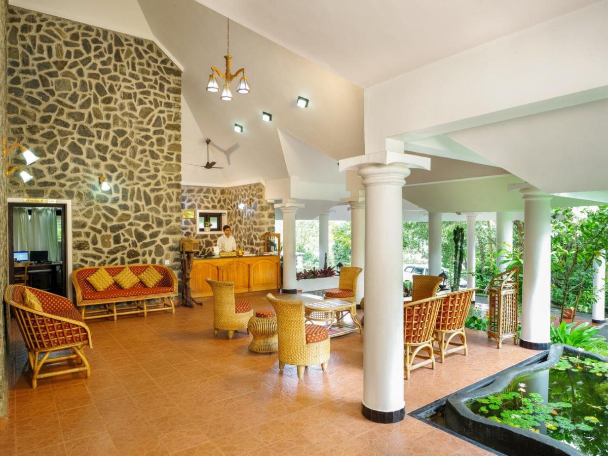 Hotel Treetop Thekkady Bagian luar foto