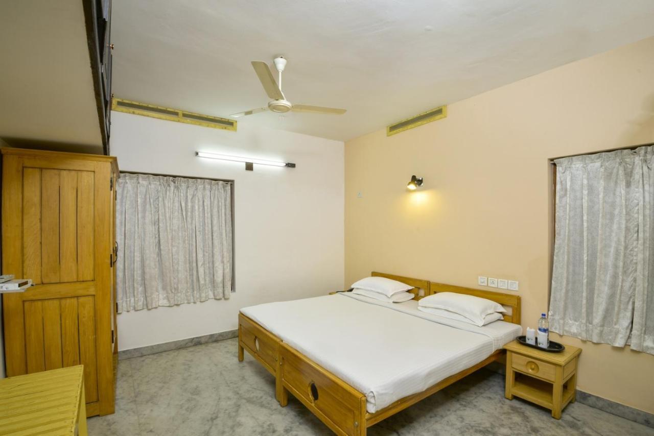 Hotel Treetop Thekkady Bagian luar foto