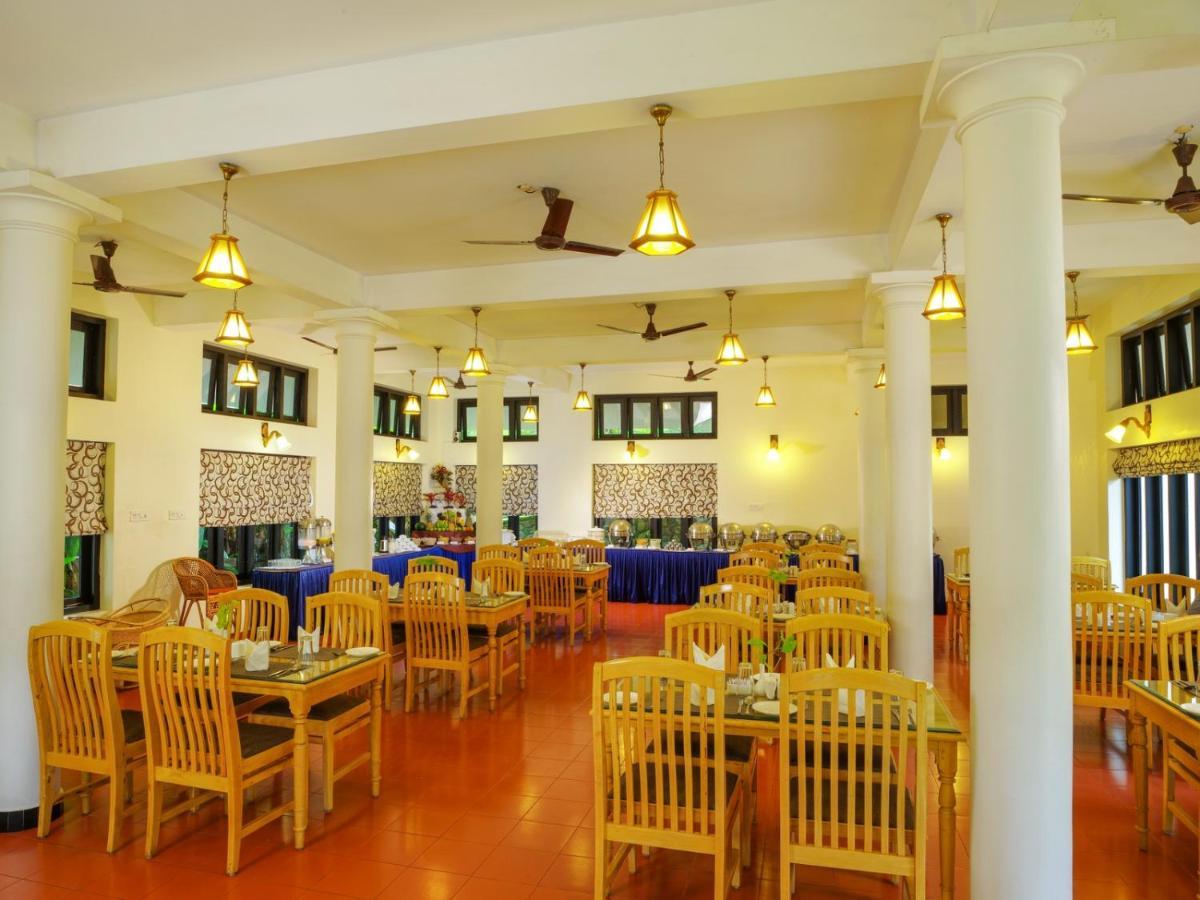 Hotel Treetop Thekkady Bagian luar foto