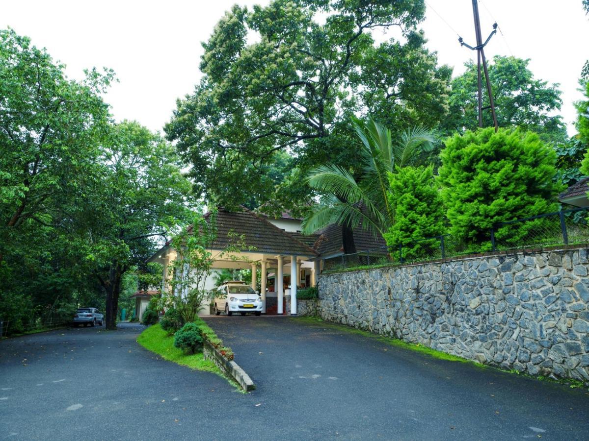 Hotel Treetop Thekkady Bagian luar foto